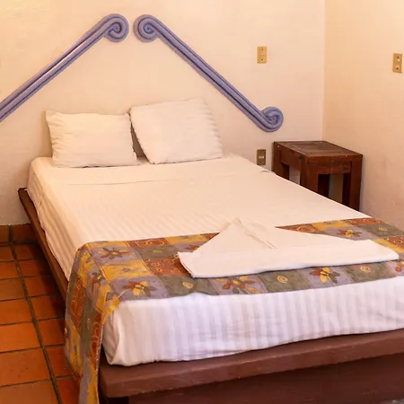 Casa Shaguiba Hotel Crucecita  Exterior photo
